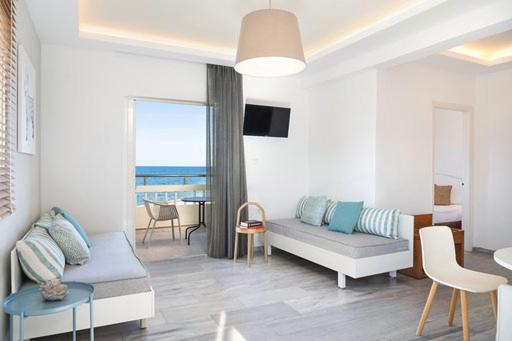 Tropicana Beach Resort スタロス エクステリア 写真